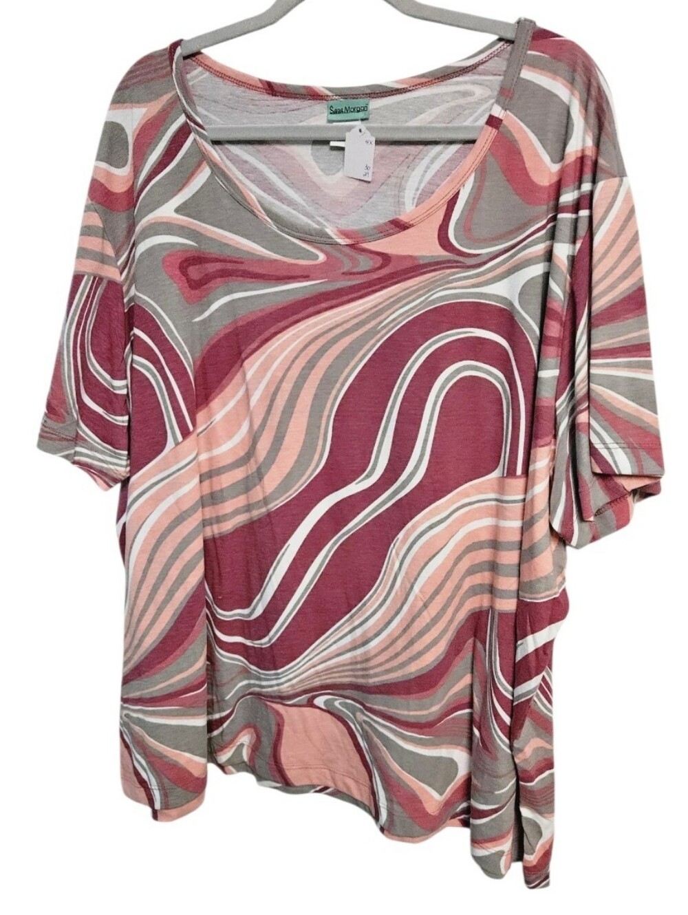Sara Morgan Relaxed Scoop Neck Top in Rose Swirl